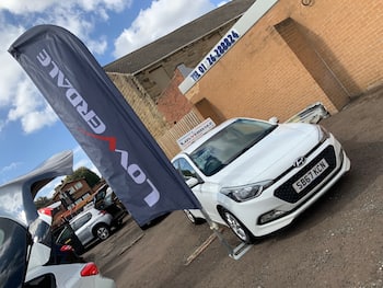 Used Hyundai i20 2017 for sale - 79580578: Photo