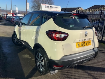 Used Renault Captur 2018 for sale - 77557523: Photo