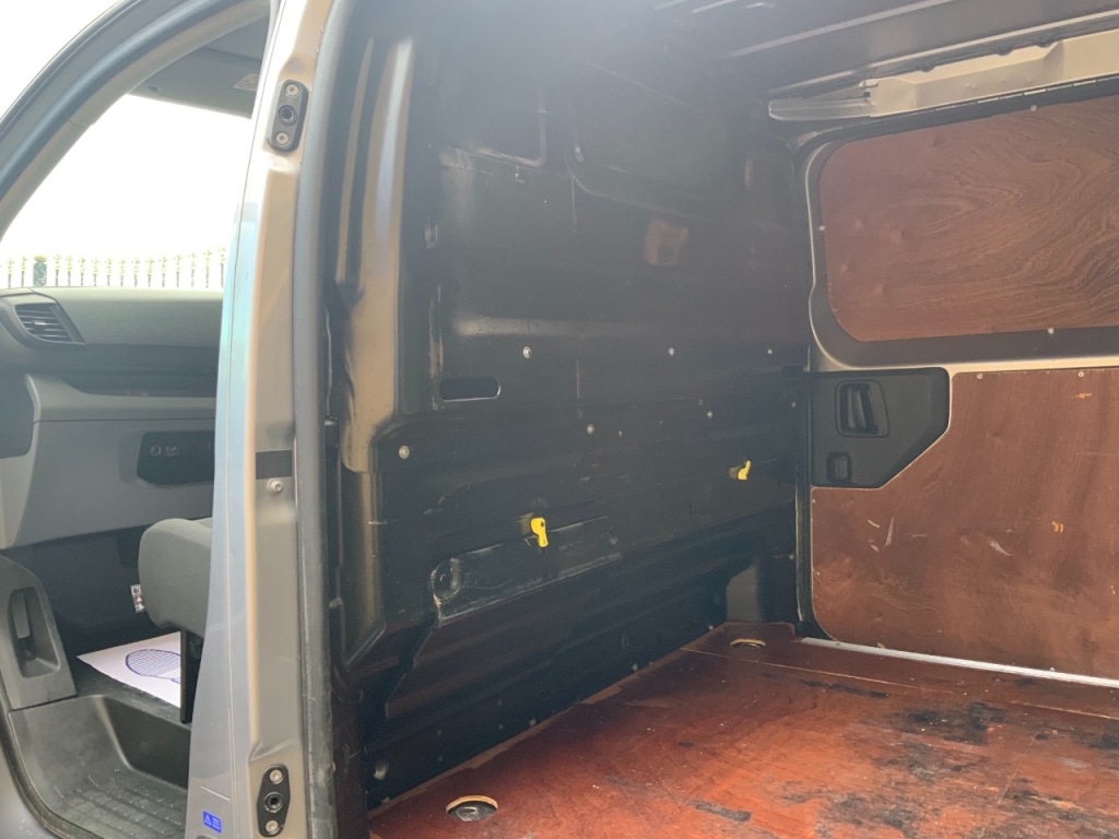 Used Peugeot Expert 2022 for sale - 77571118: Photo 10