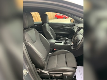 Used Vauxhall Insignia 2019 for sale - 79449482: Photo