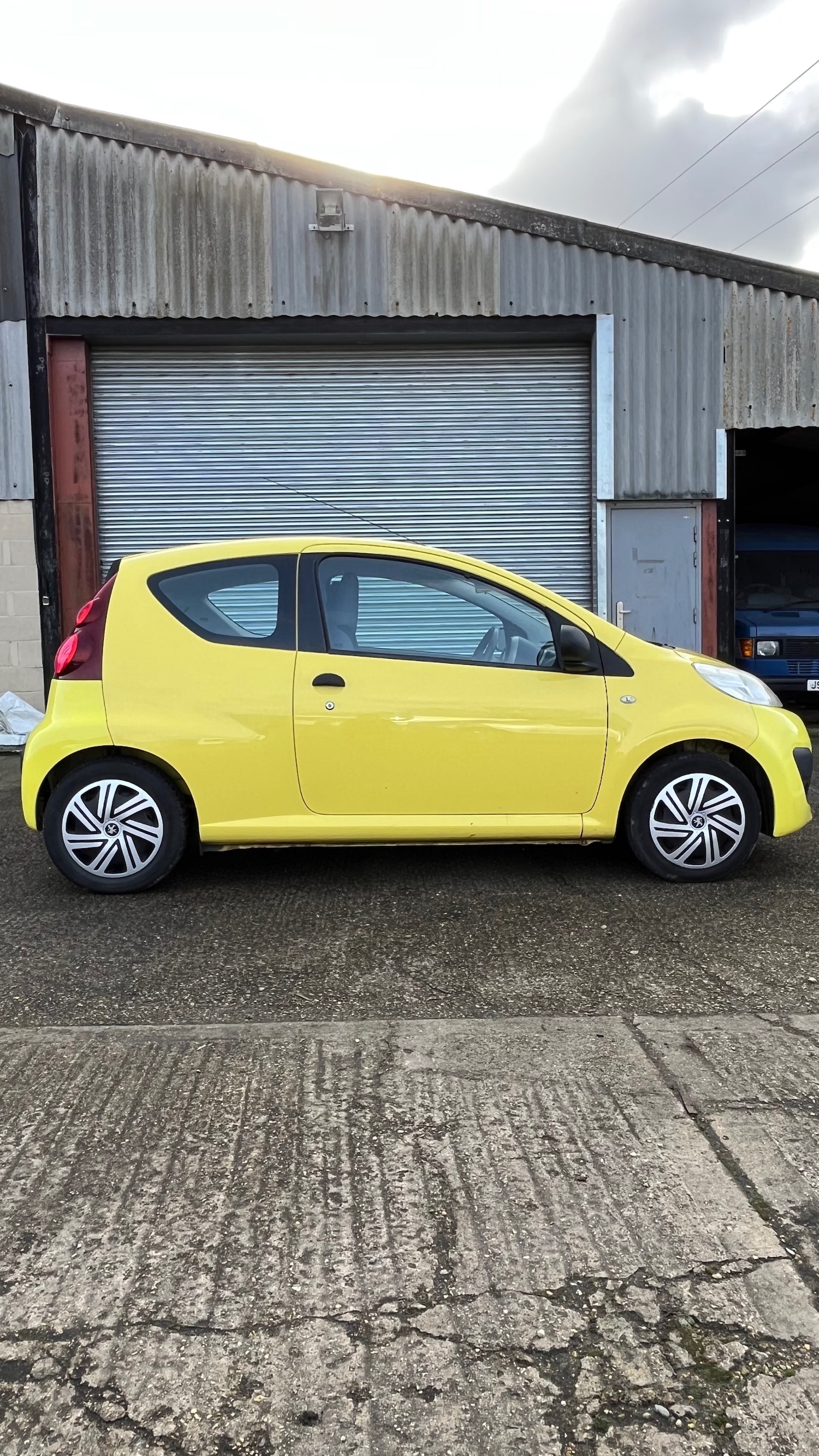 Used Peugeot 107 2012 for sale - 77677370: Photo 4