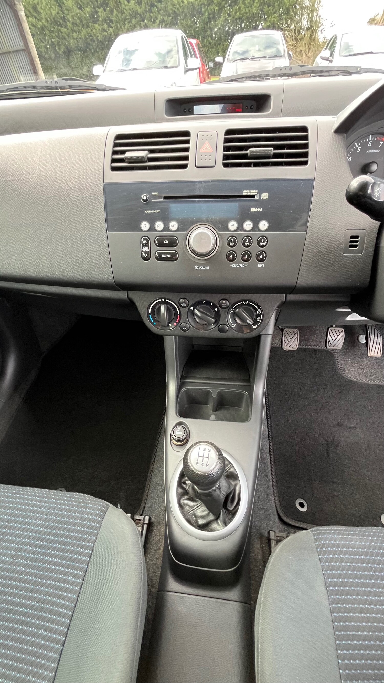 Used Suzuki Swift 2009 for sale - 77677248: Photo 15