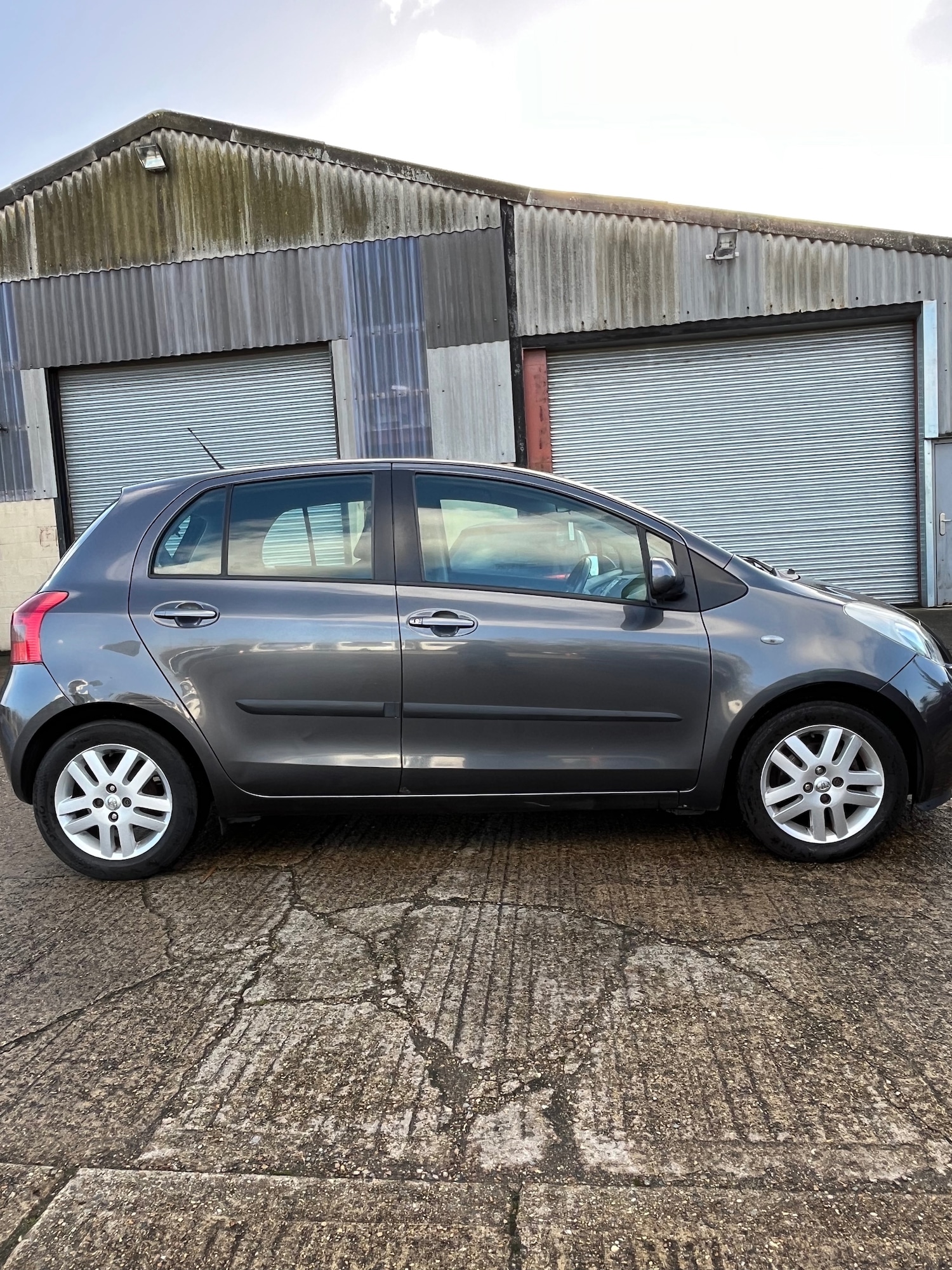 Used Toyota Yaris 2007 for sale - 77137016: Photo 5
