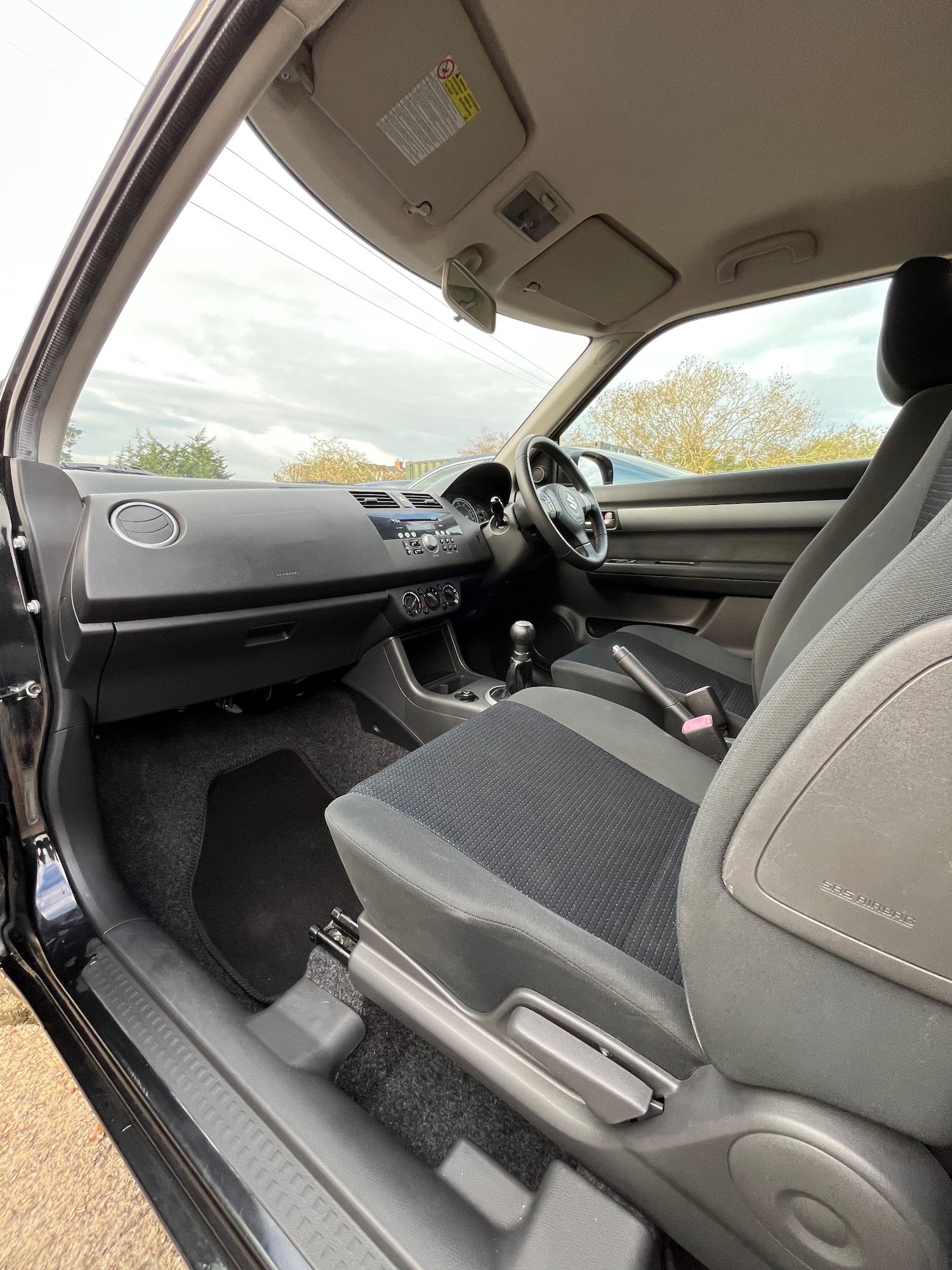 Used Suzuki Swift 2009 for sale - 77104614: Photo 12