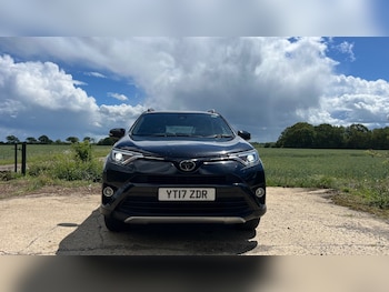Used Toyota RAV4 2017 for sale - 78846739: Photo