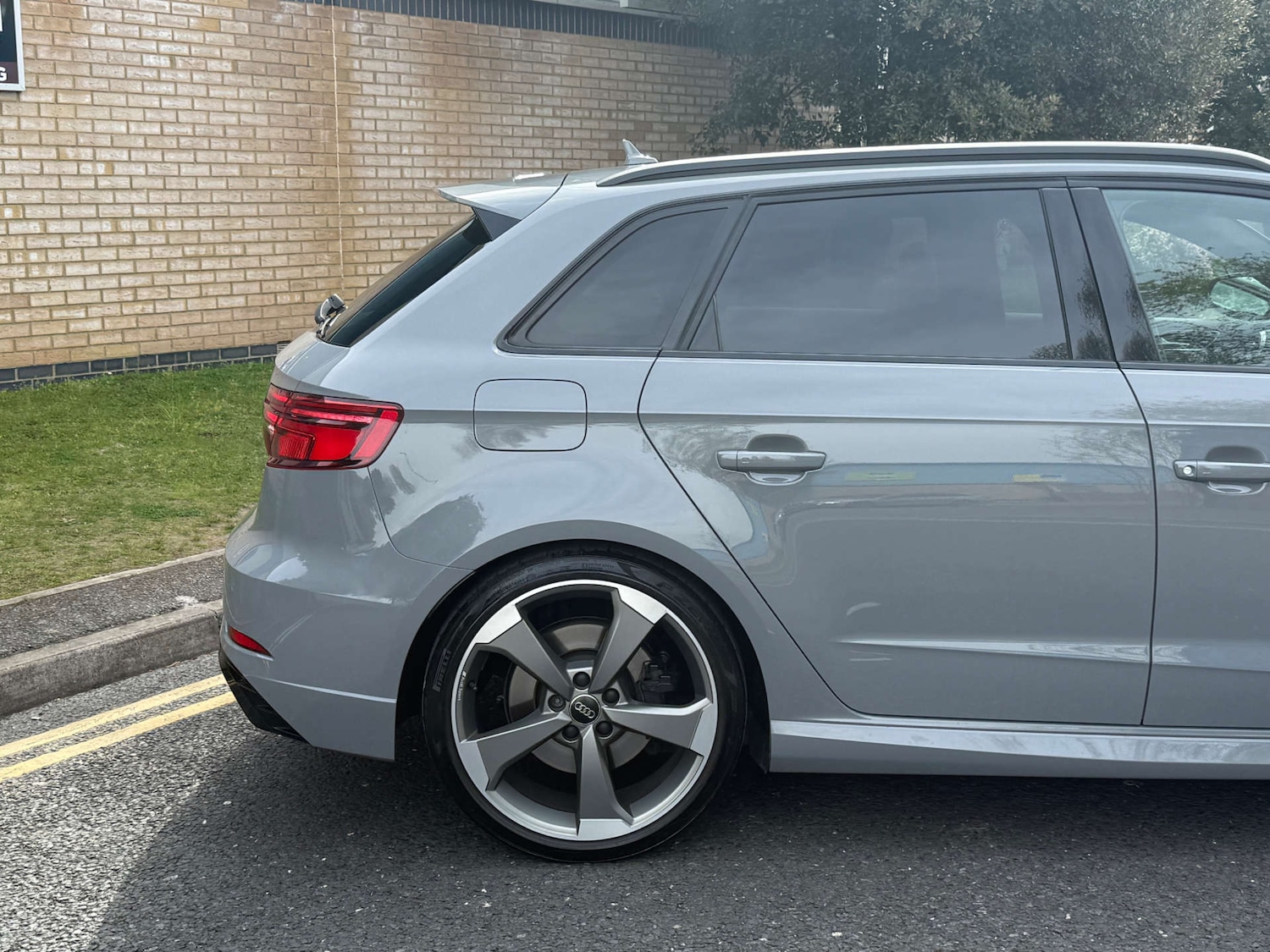 Used Audi RS3 2017 for sale - 78183439: Photo 4