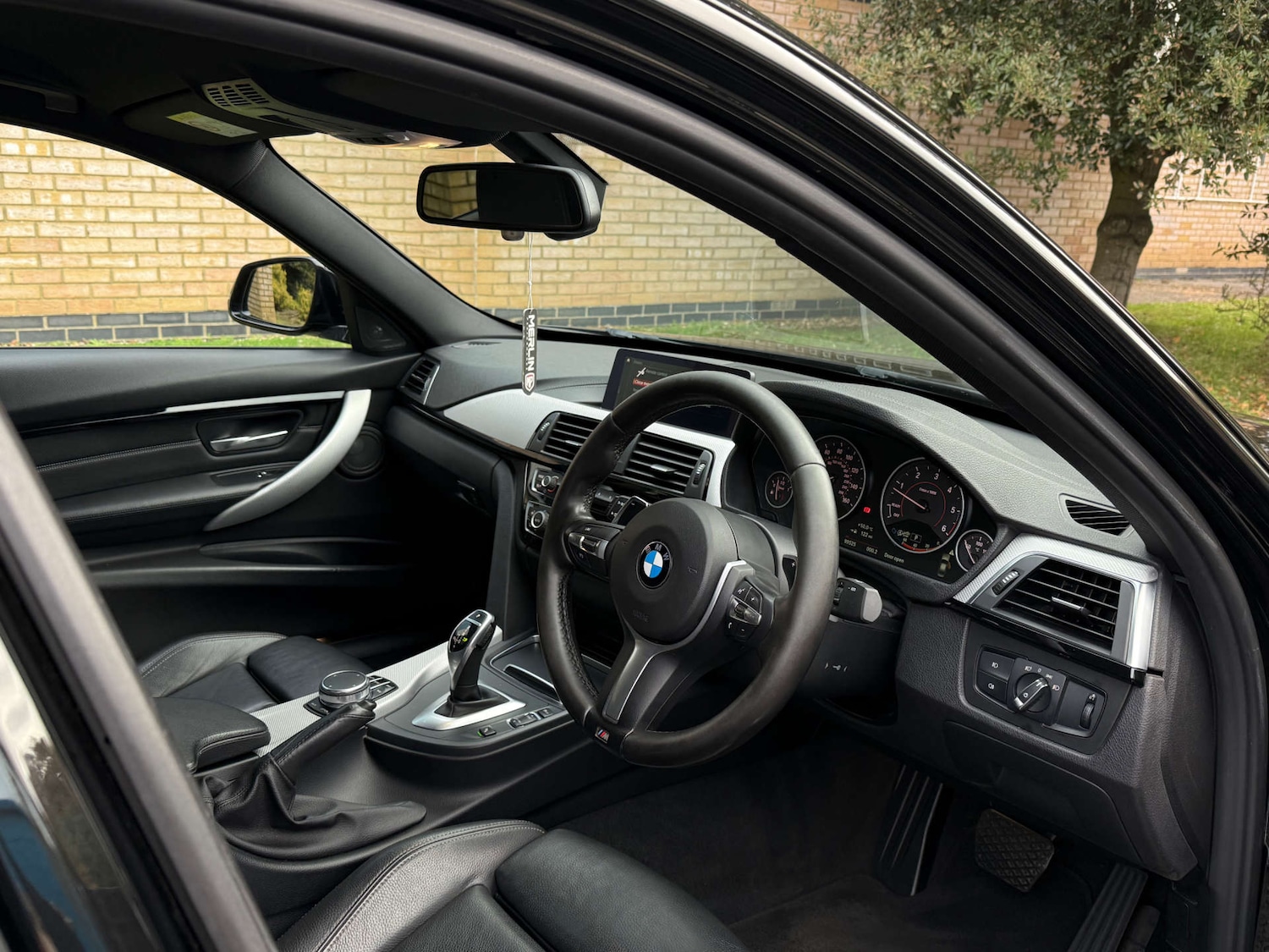 Used BMW 3 Series 2018 for sale - 76711689: Photo 22