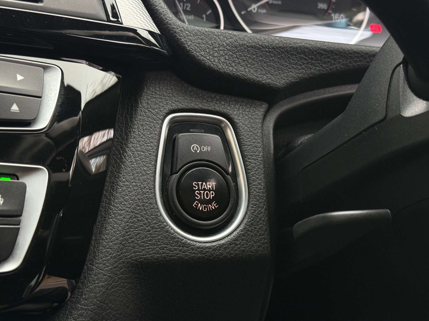 Used BMW 3 Series 2018 for sale - 76711689: Photo 27