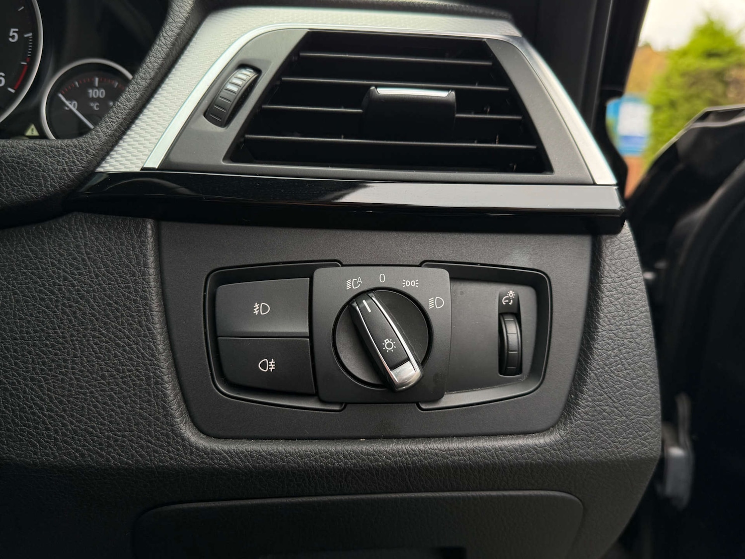 Used BMW 3 Series 2018 for sale - 76711689: Photo 43