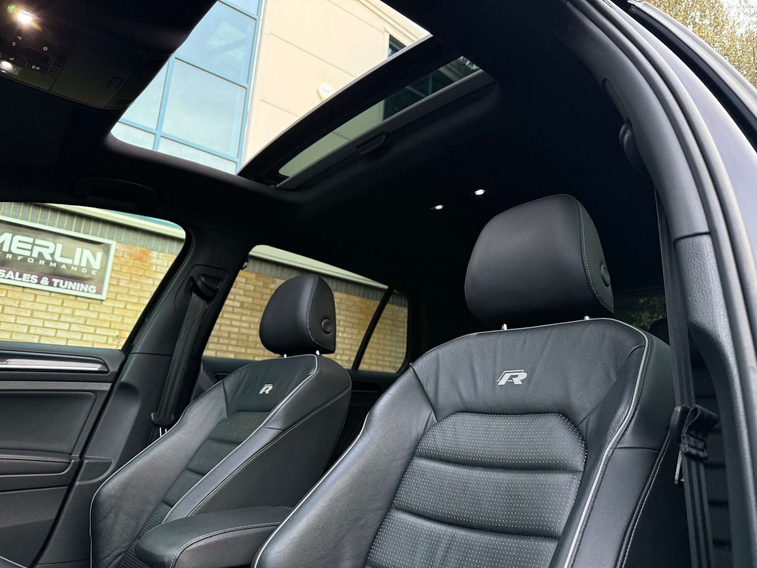 Used Volkswagen Golf 2018 for sale - 77129034: Photo 2