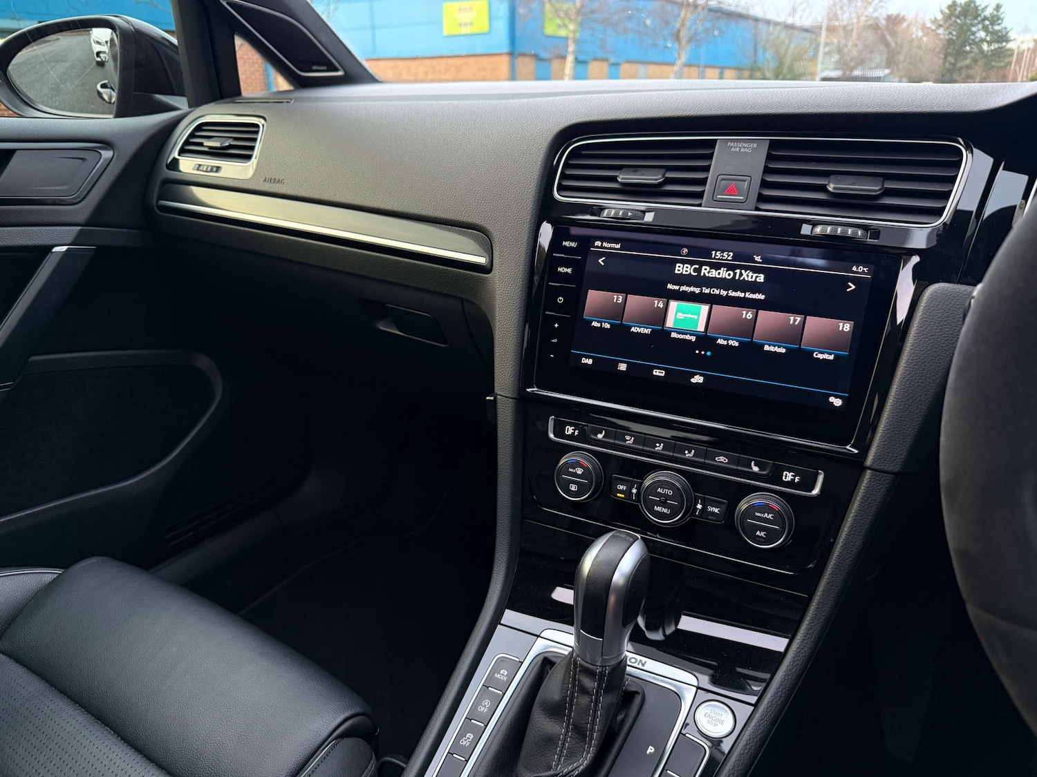 Used Volkswagen Golf 2018 for sale - 77129034: Photo 32