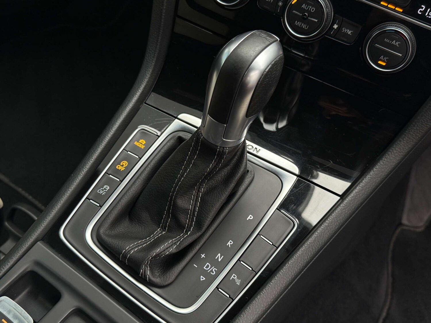 Used Volkswagen Golf 2016 for sale - 77964804: Photo 36