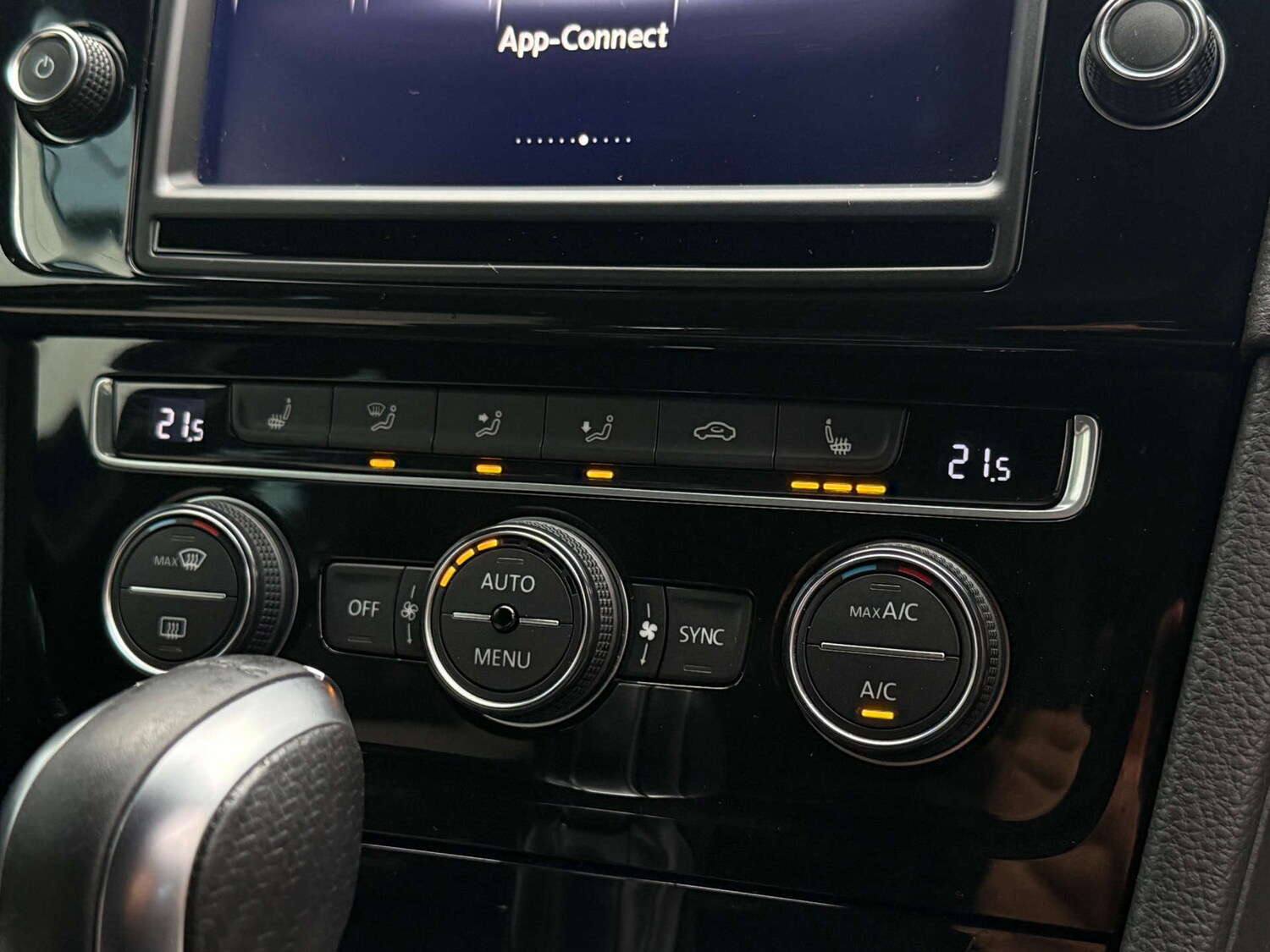 Used Volkswagen Golf 2016 for sale - 77964804: Photo 37