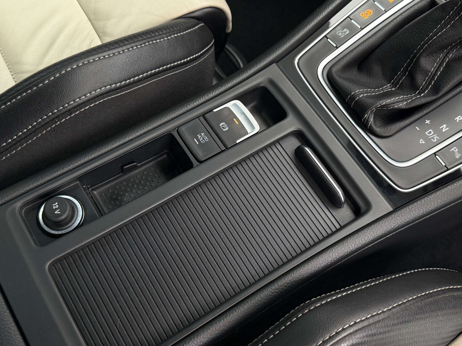 Used Volkswagen Golf 2016 for sale - 77964804: Photo 38