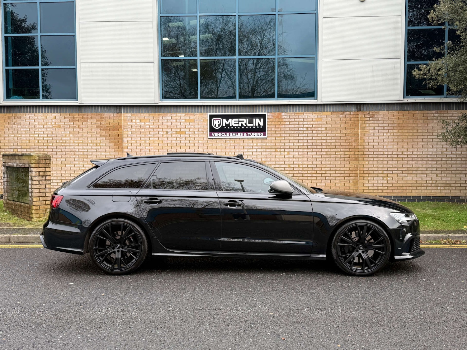 Used Audi RS6 2017 for sale - 77621883: Photo 14
