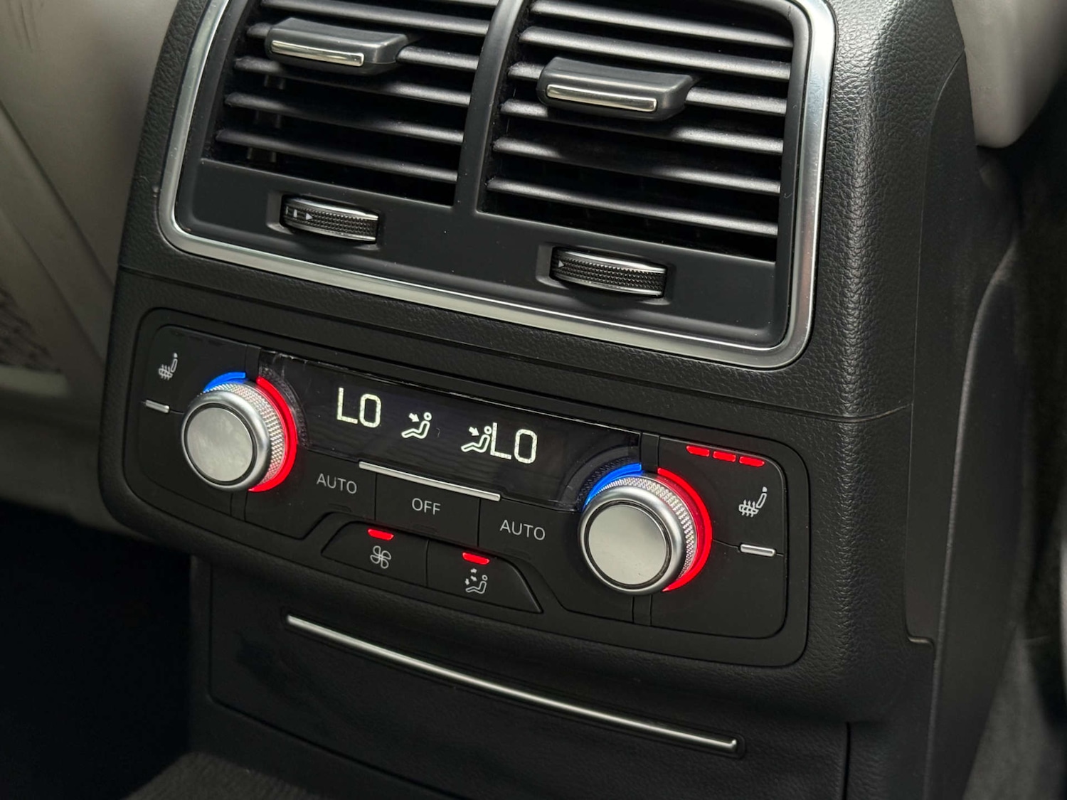 Used Audi RS6 2017 for sale - 77621883: Photo 47