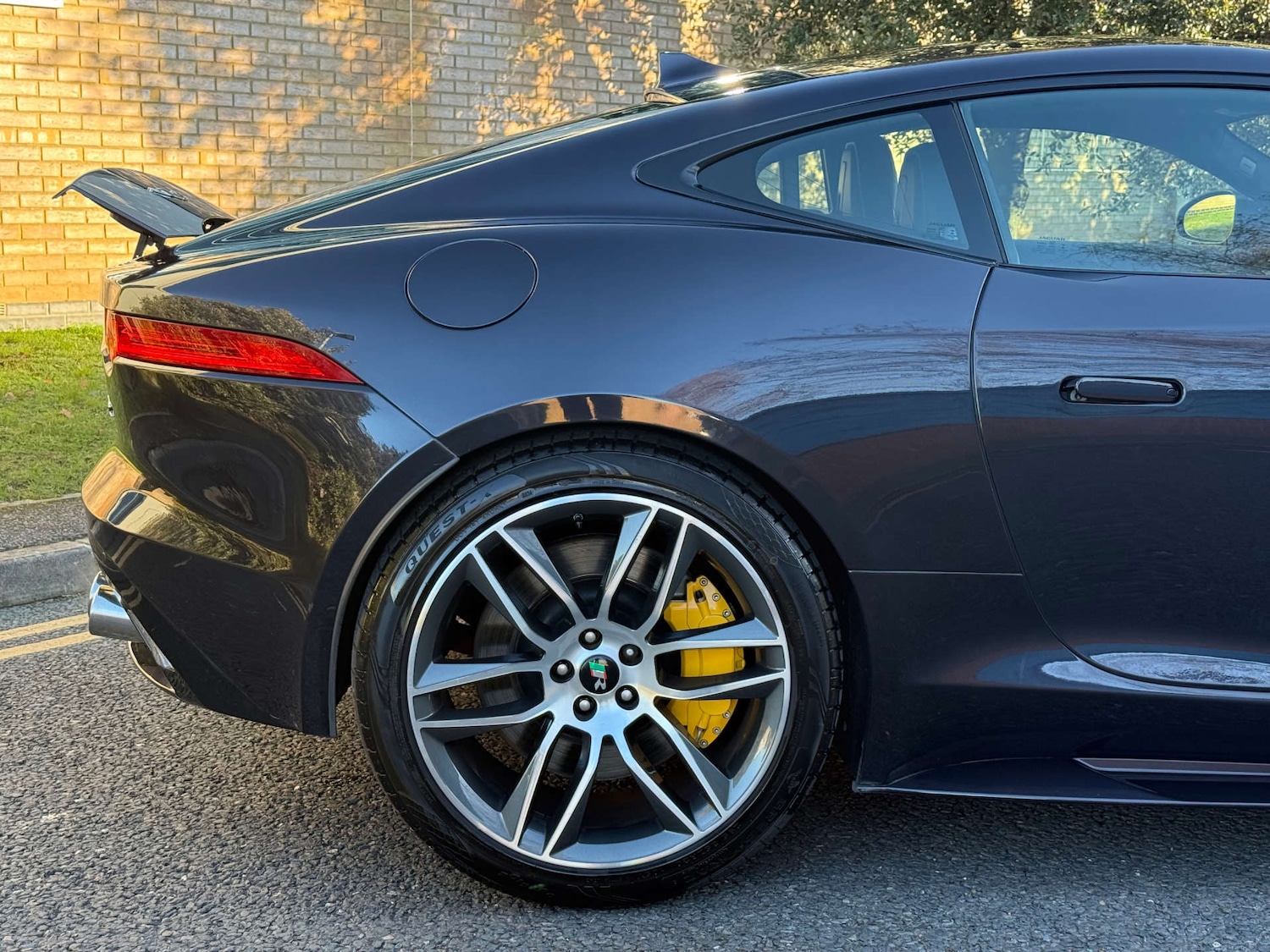 Used Jaguar F-Type 2015 for sale - 77055553: Photo 15