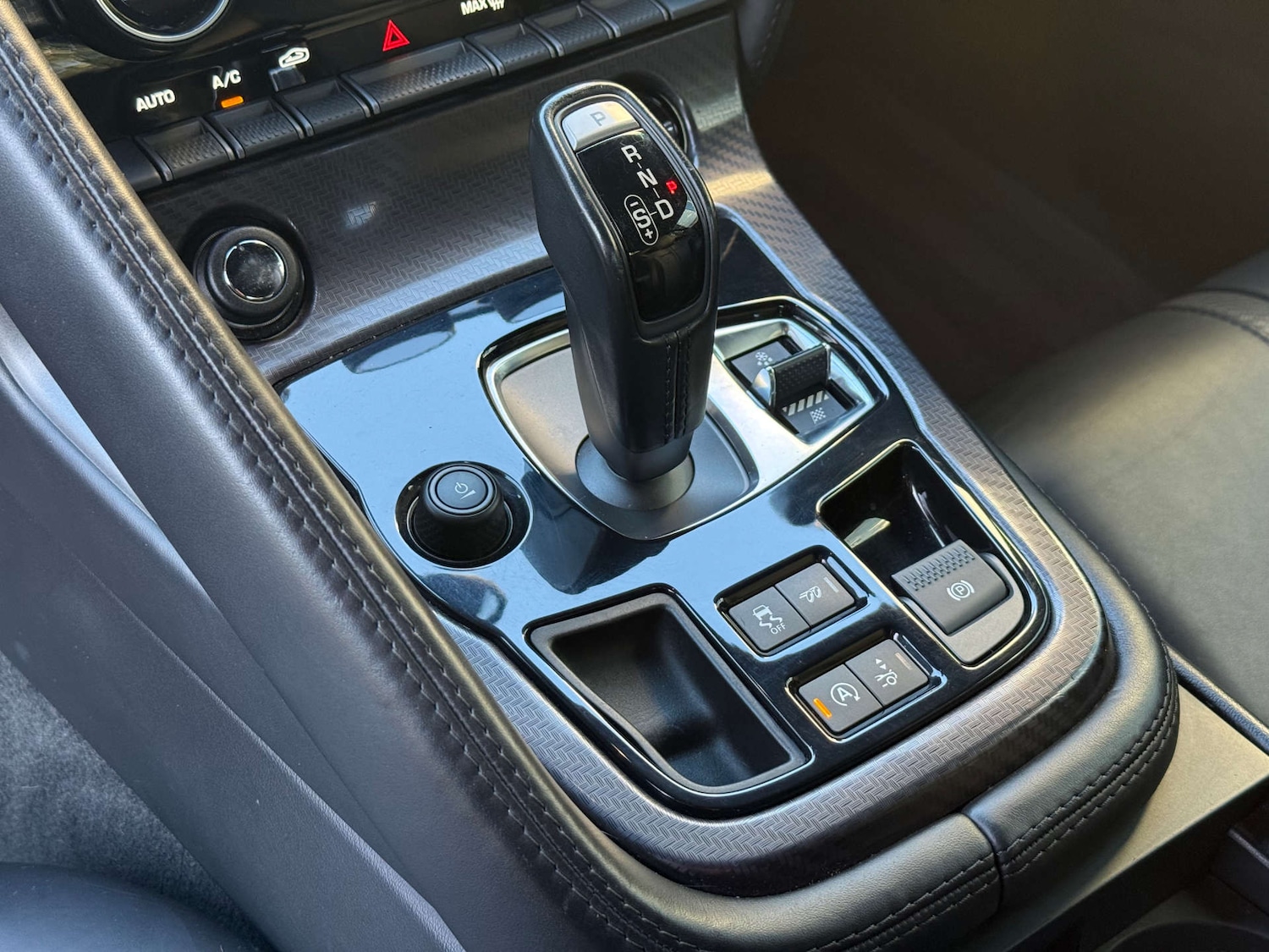 Used Jaguar F-Type 2015 for sale - 77055553: Photo 25