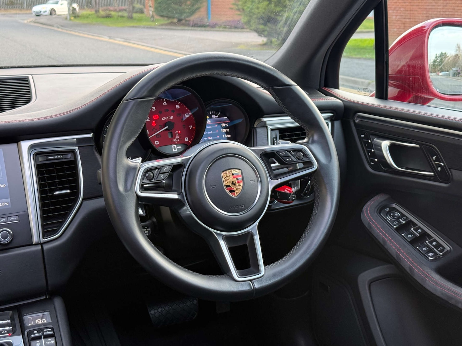 Used Porsche Macan 2016 for sale - 77541323: Photo 23