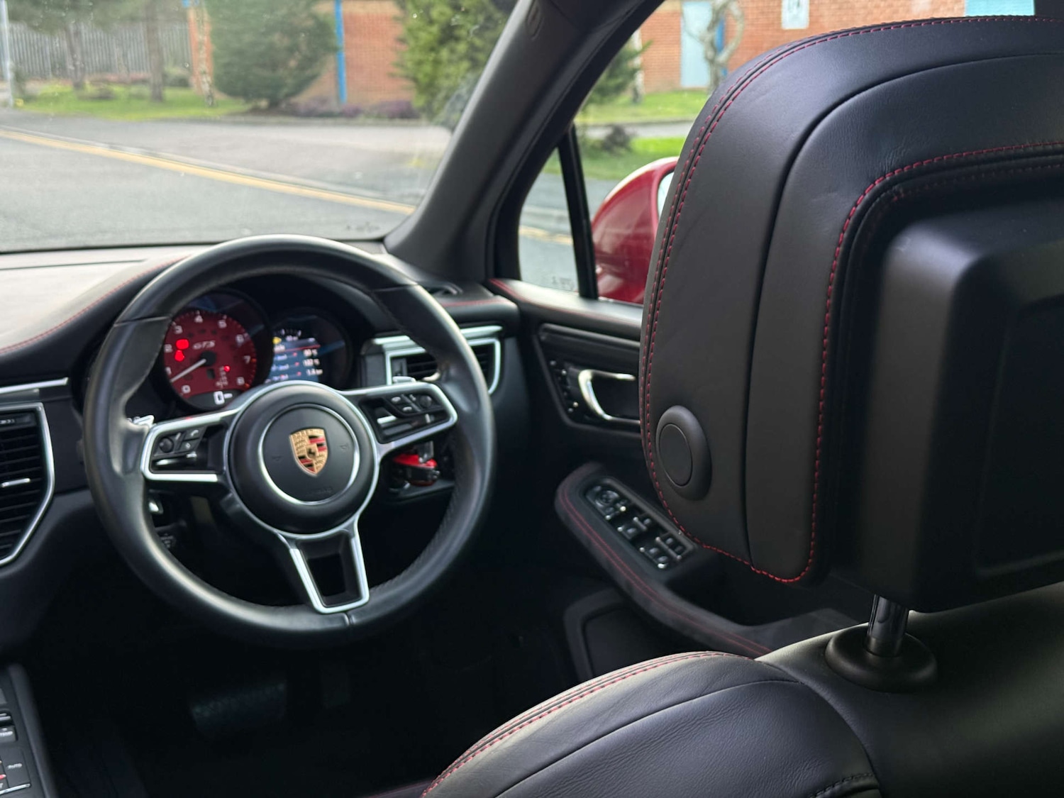 Used Porsche Macan 2016 for sale - 77541323: Photo 27