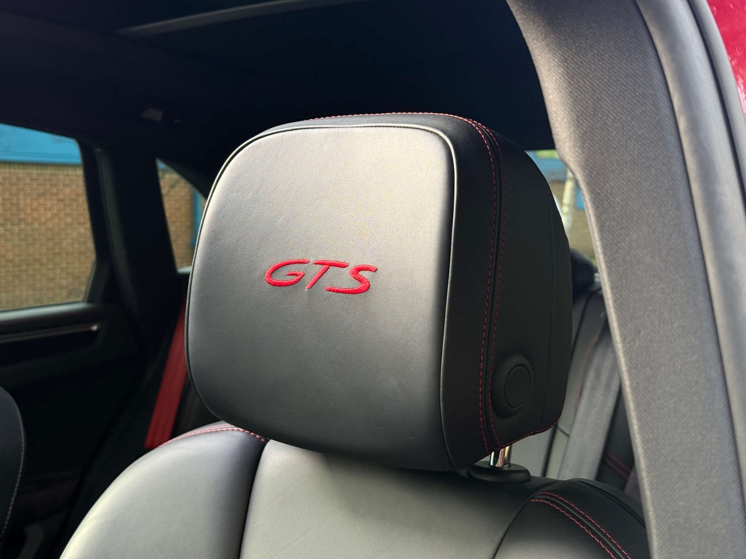 Used Porsche Macan 2016 for sale - 77541323: Photo 35