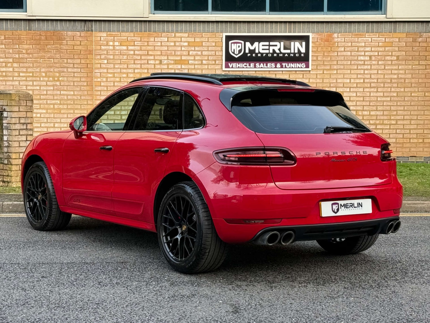 Used Porsche Macan 2016 for sale - 77541323: Photo 4