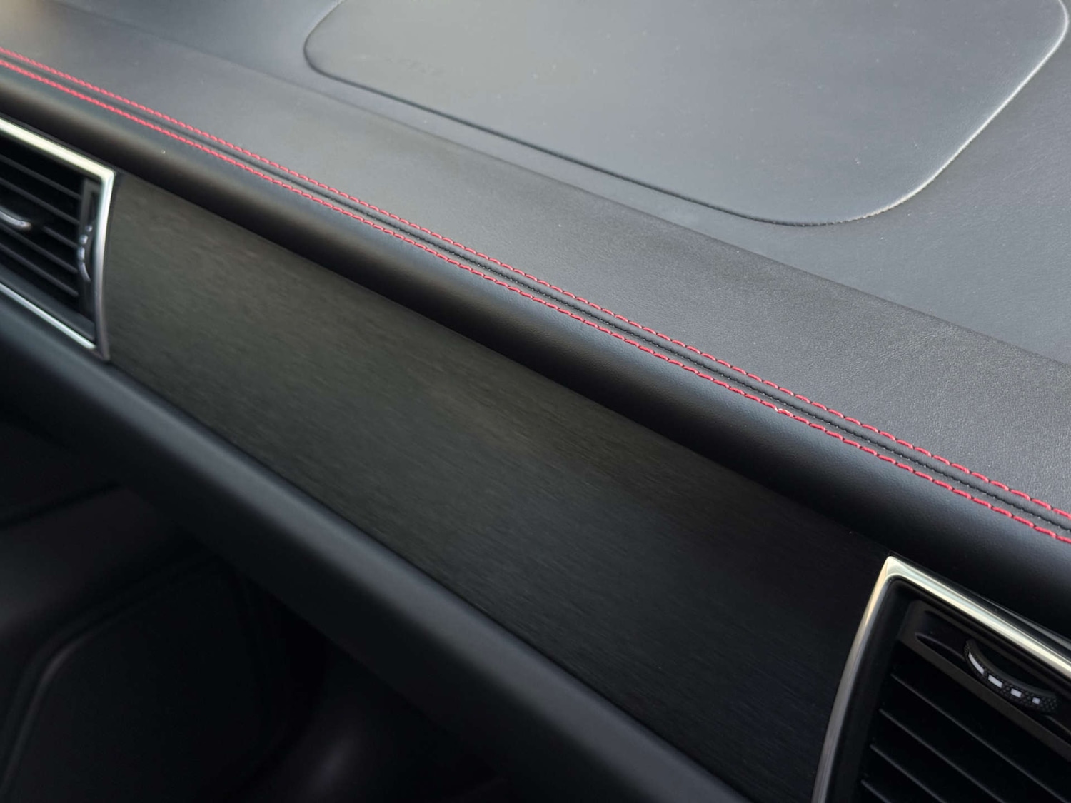 Used Porsche Macan 2016 for sale - 77541323: Photo 53