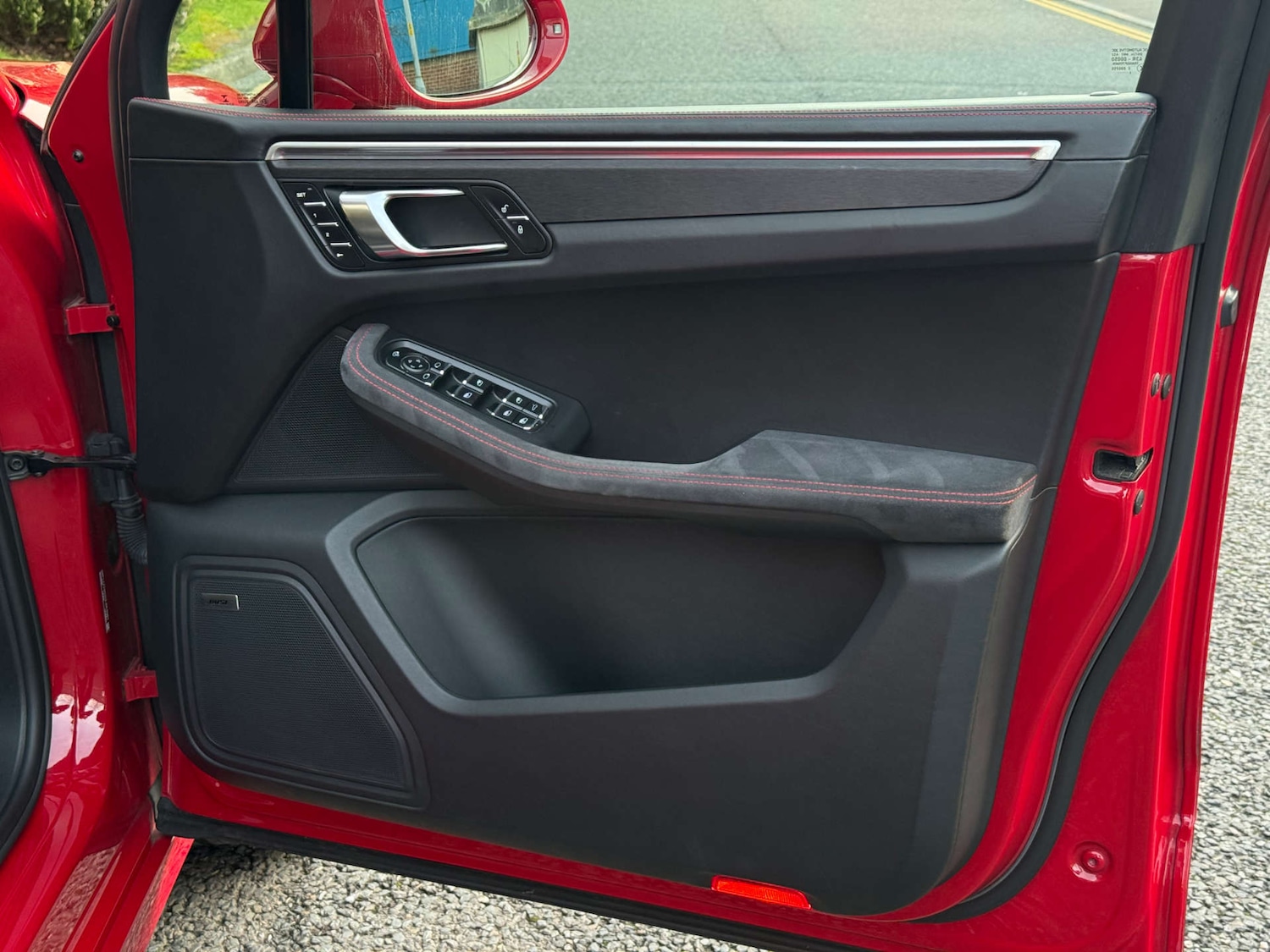 Used Porsche Macan 2016 for sale - 77541323: Photo 60