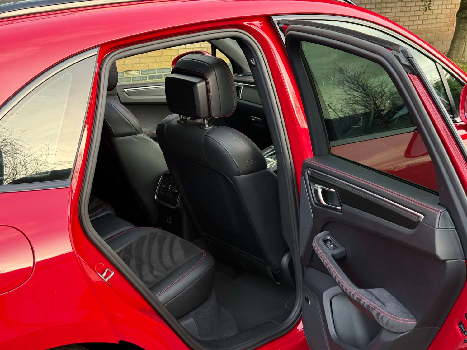 Used Porsche Macan 2016 for sale - 77541323: Photo 61