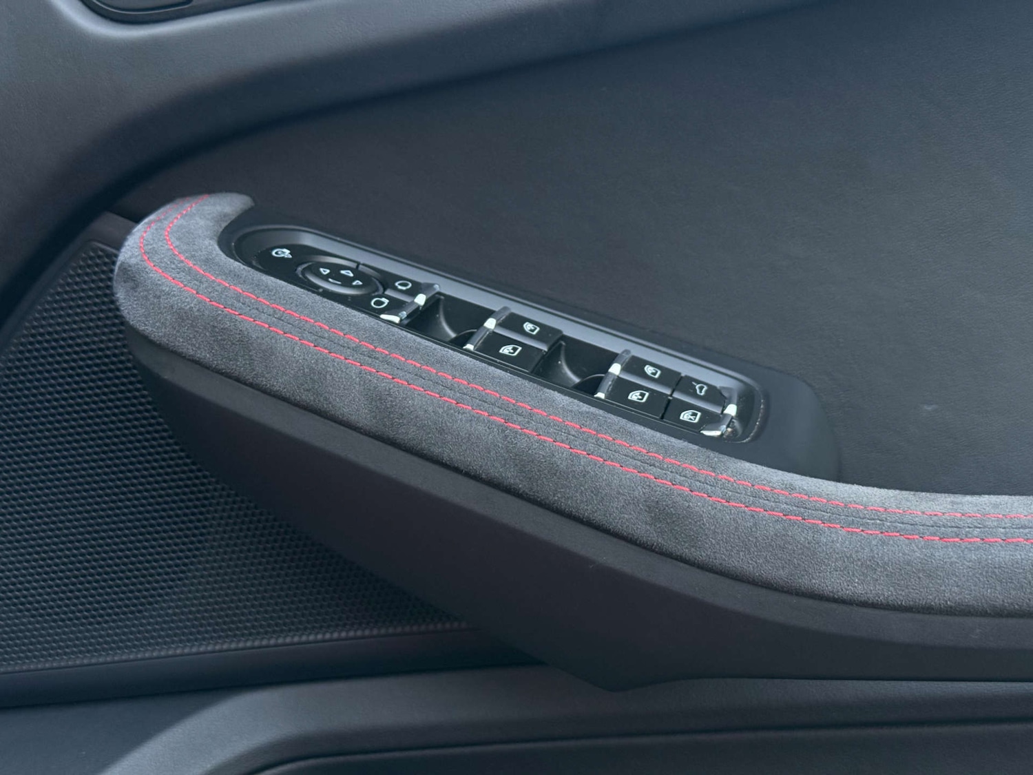 Used Porsche Macan 2016 for sale - 77541323: Photo 68