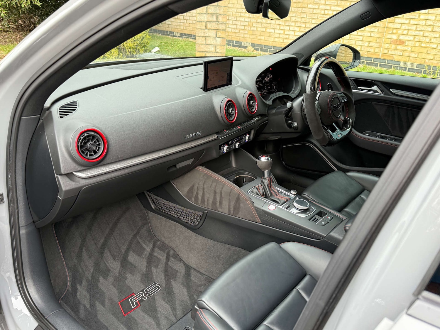 Used Audi RS3 2017 for sale - 76416879: Photo 30