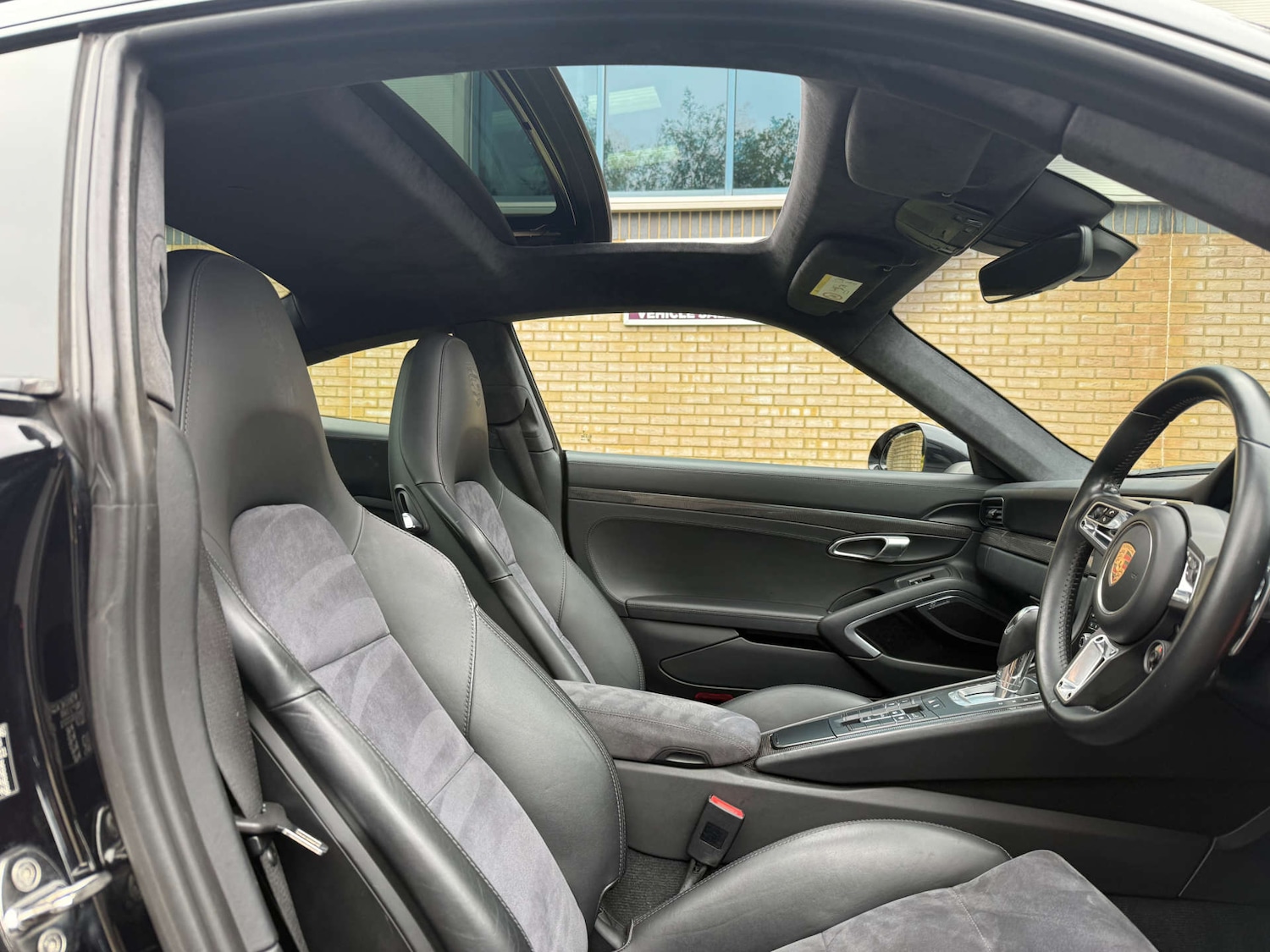 Used Porsche 911 2016 for sale - 76076584: Photo 2