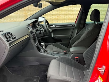 Used Volkswagen Golf 2017 for sale - 78698896: Photo