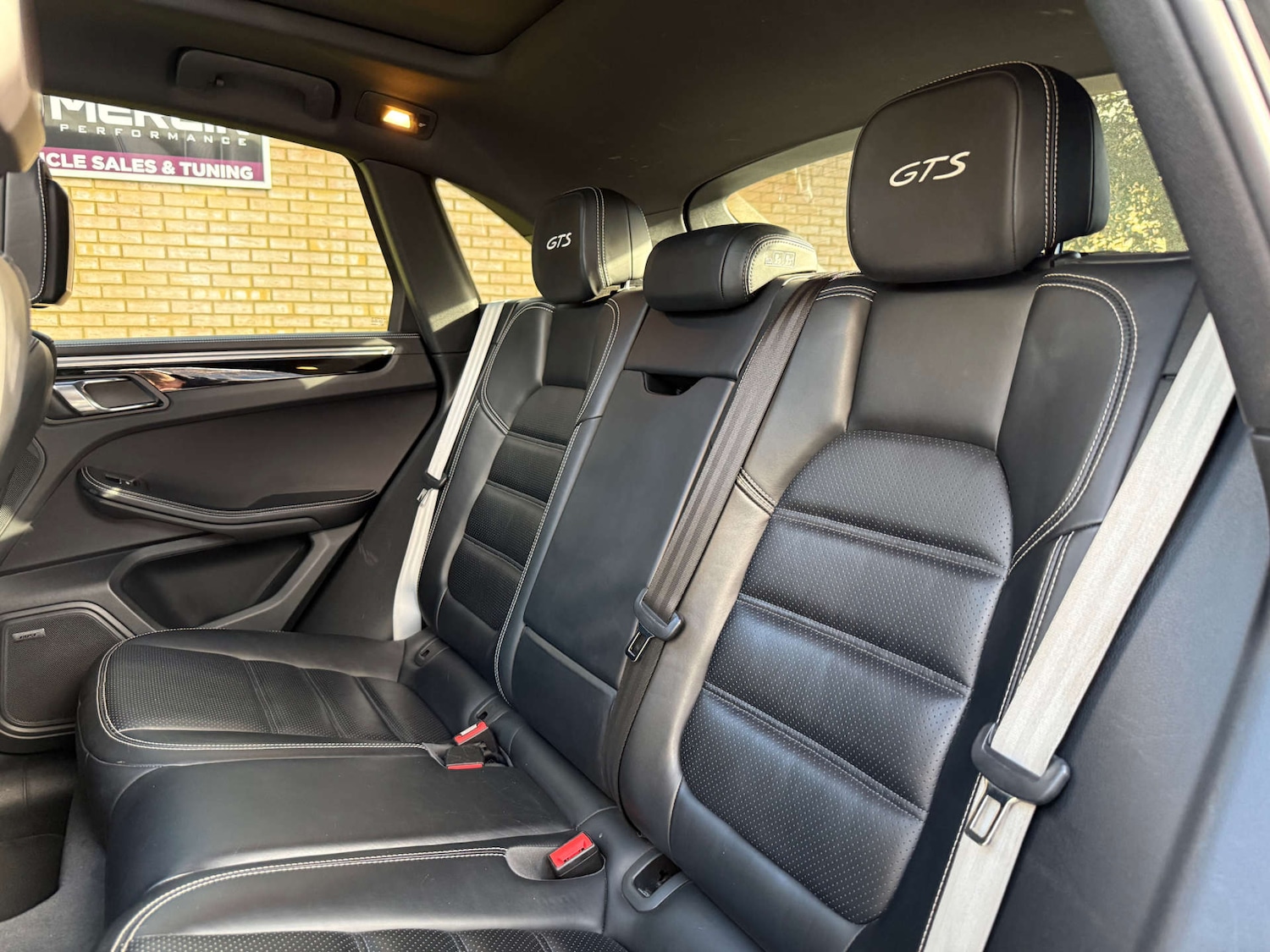 Used Porsche Macan 2016 for sale - 77434612: Photo 27