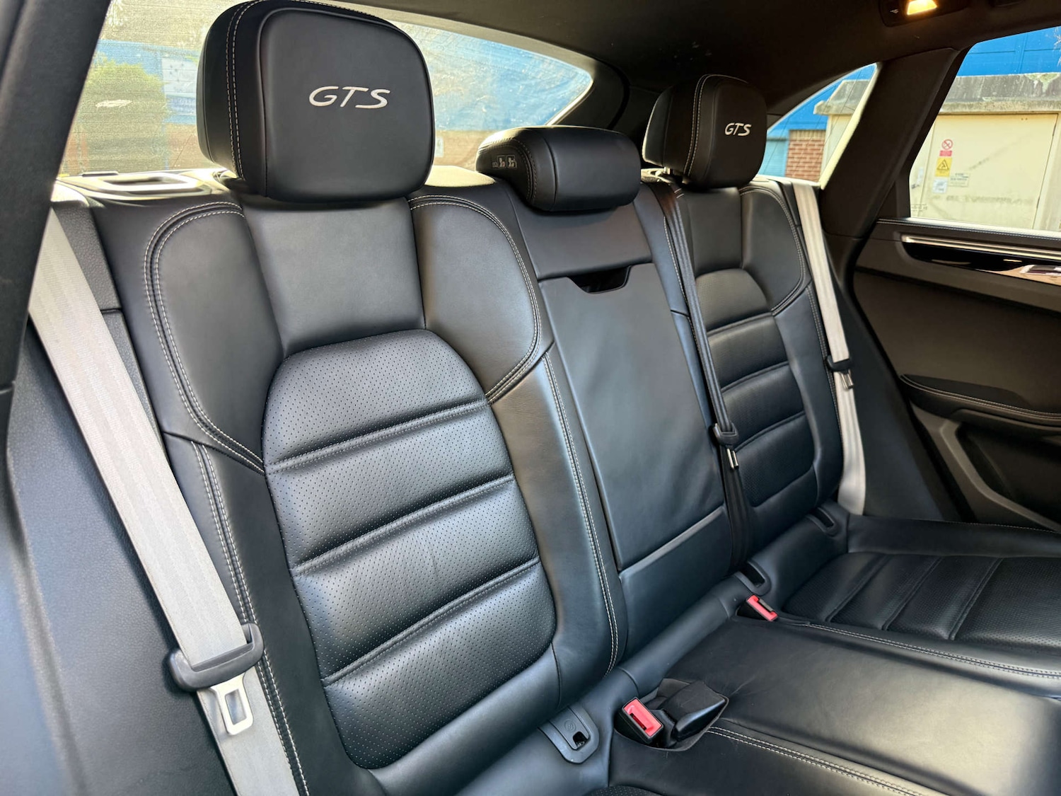 Used Porsche Macan 2016 for sale - 77434612: Photo 28