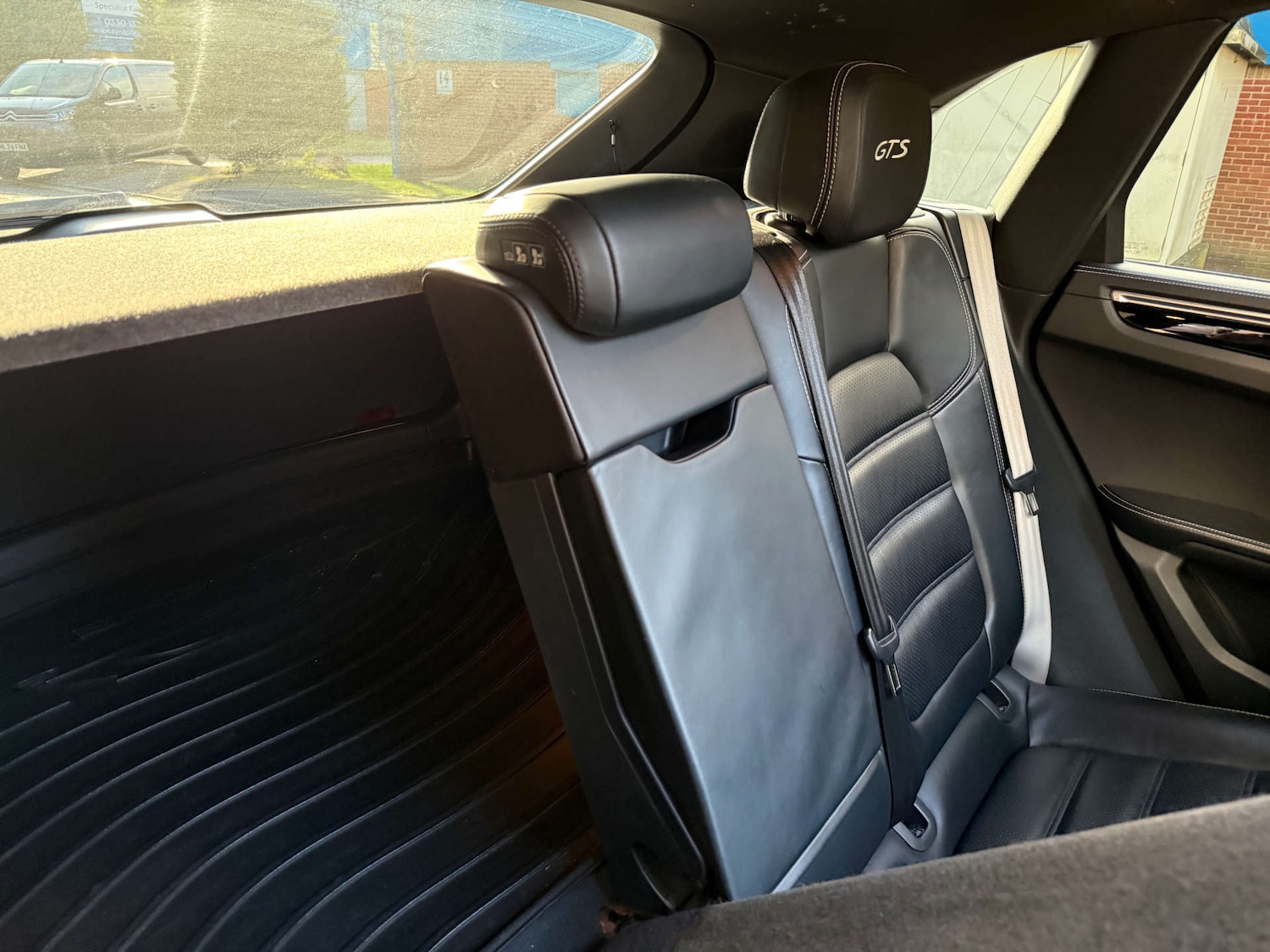 Used Porsche Macan 2016 for sale - 77434612: Photo 29