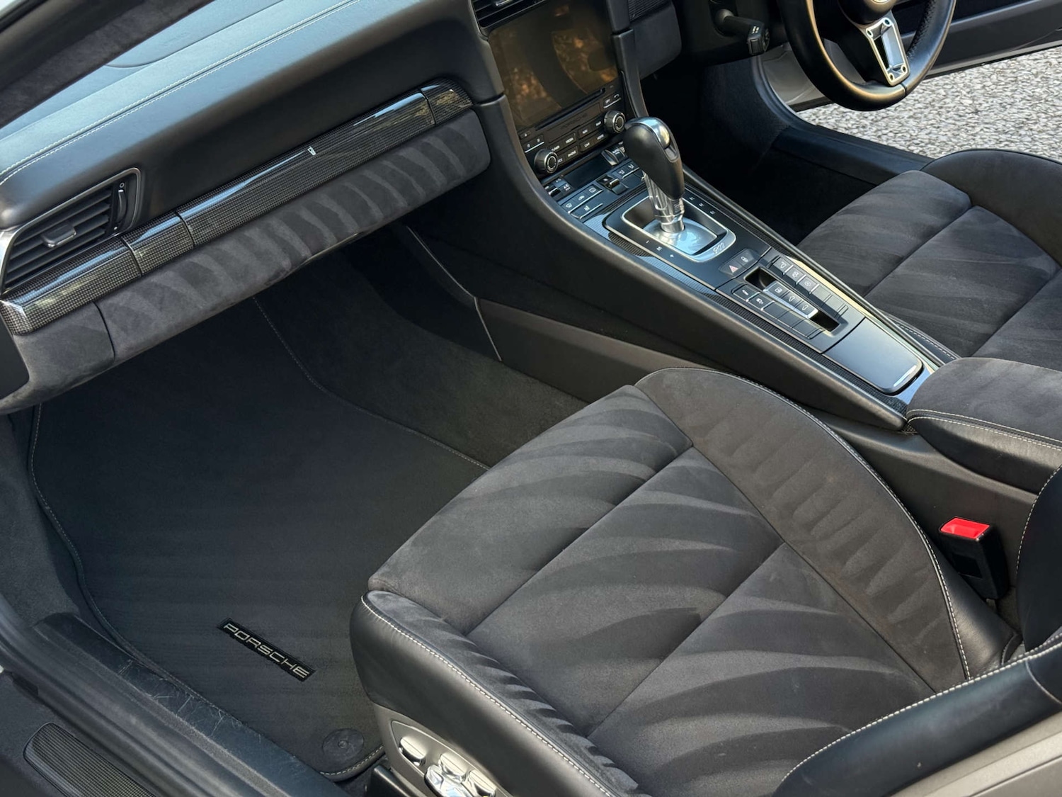 Used Porsche 911 2018 for sale - 77837315: Photo 28