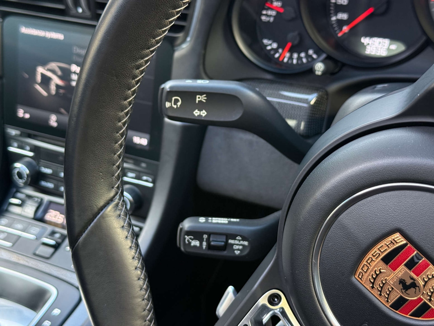 Used Porsche 911 2018 for sale - 77837315: Photo 37