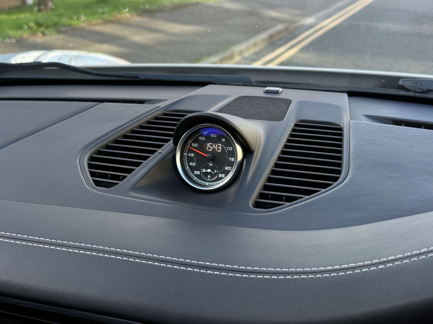 Used Porsche 911 2018 for sale - 77837315: Photo 41