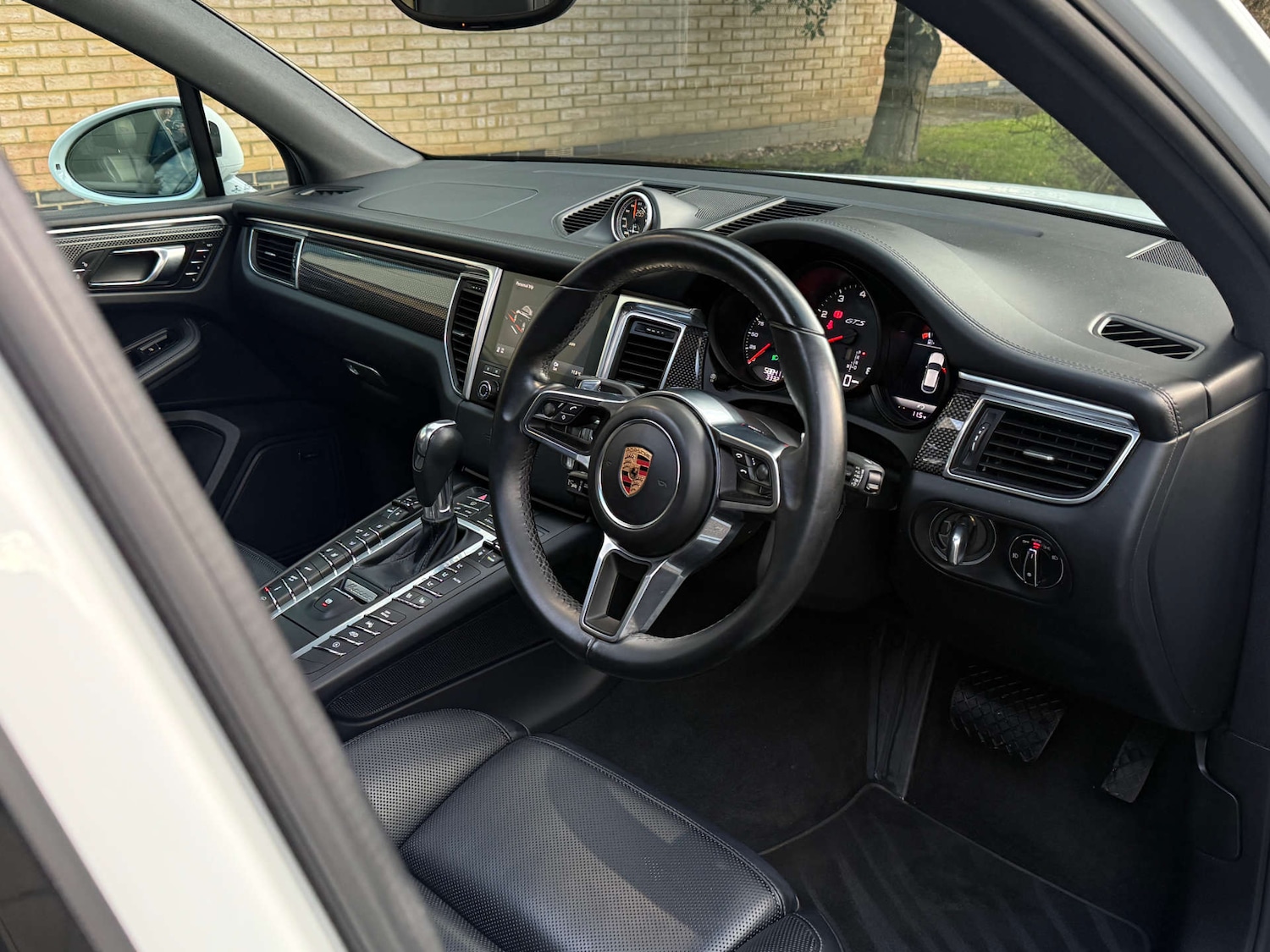 Used Porsche Macan 2018 for sale - 76961786: Photo 30