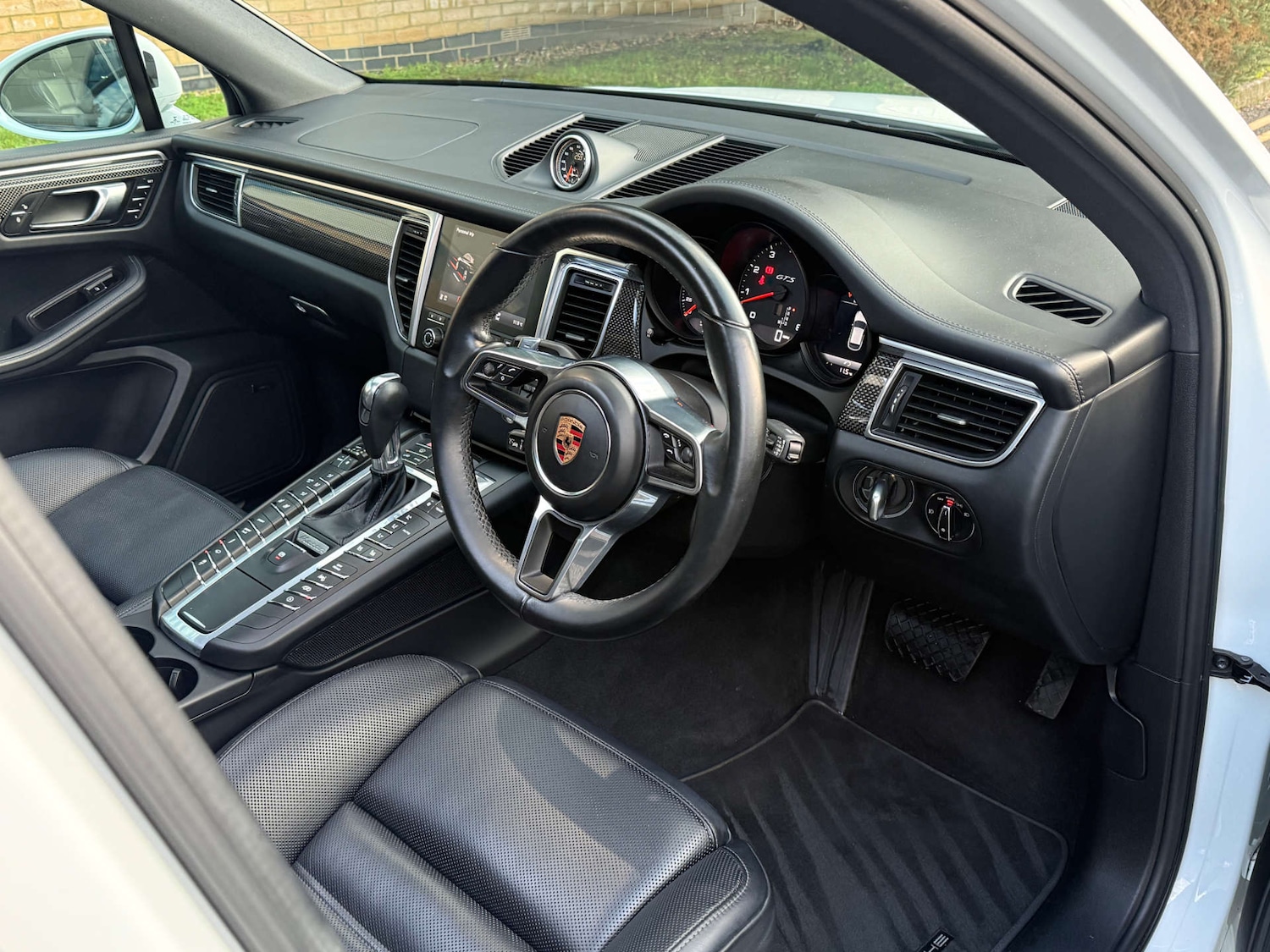 Used Porsche Macan 2018 for sale - 76961786: Photo 31