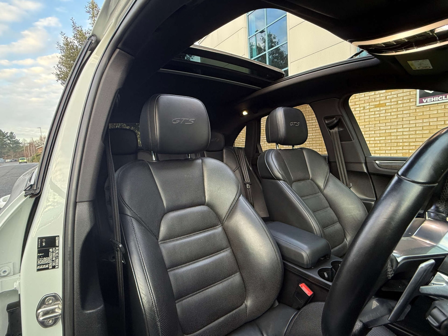 Used Porsche Macan 2018 for sale - 76961786: Photo 35