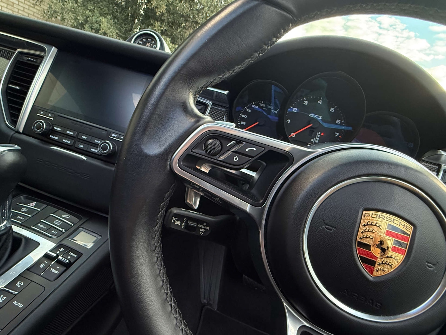 Used Porsche Macan 2018 for sale - 76961786: Photo 41