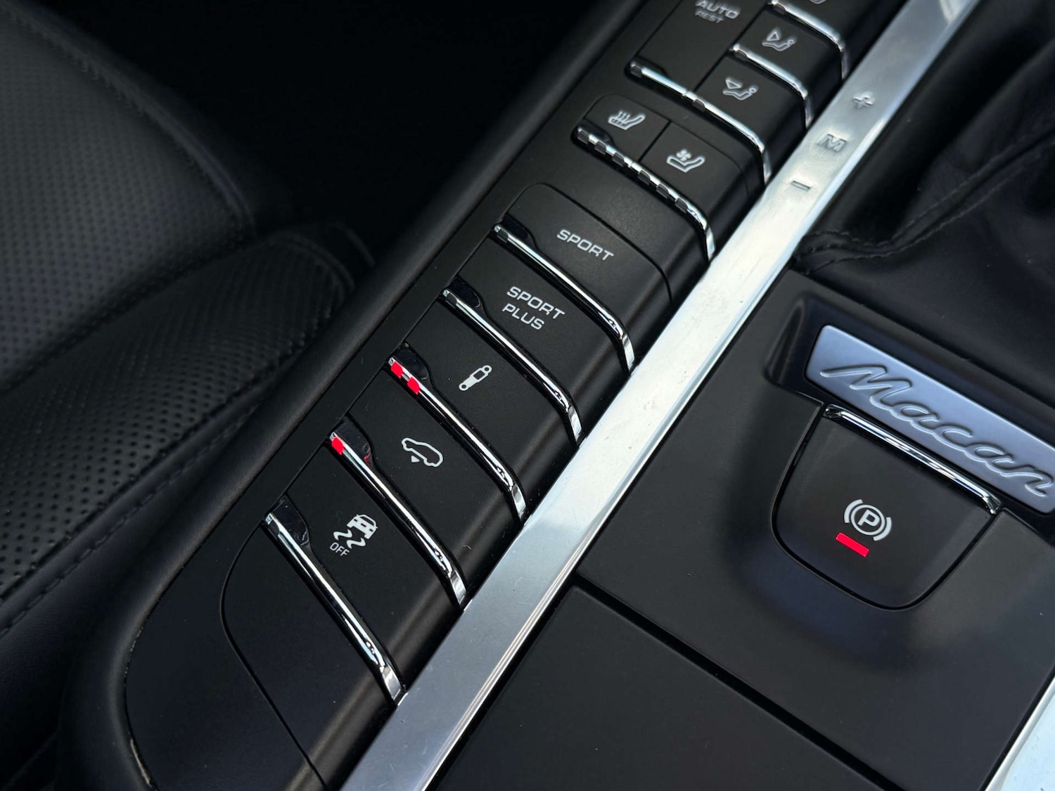 Used Porsche Macan 2018 for sale - 76961786: Photo 42