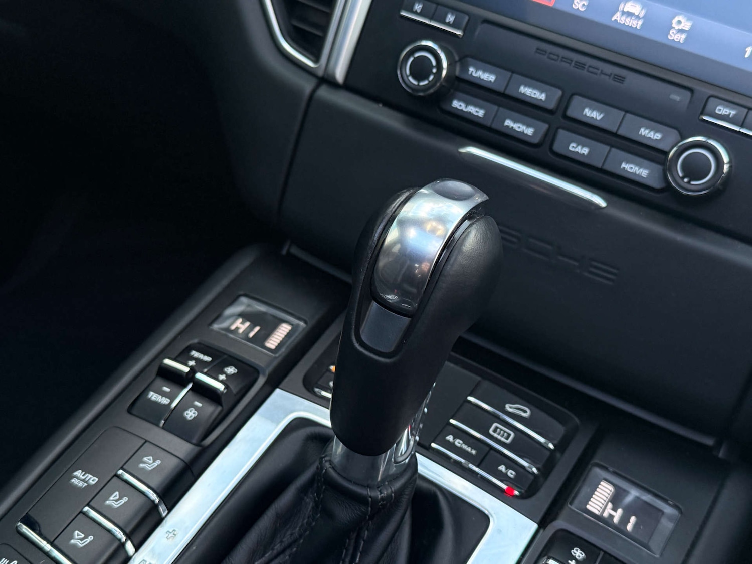 Used Porsche Macan 2018 for sale - 76961786: Photo 45