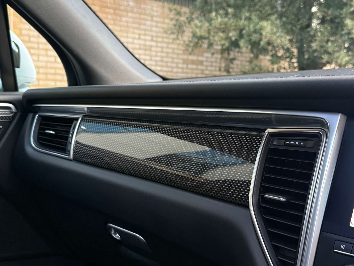 Used Porsche Macan 2018 for sale - 76961786: Photo 50