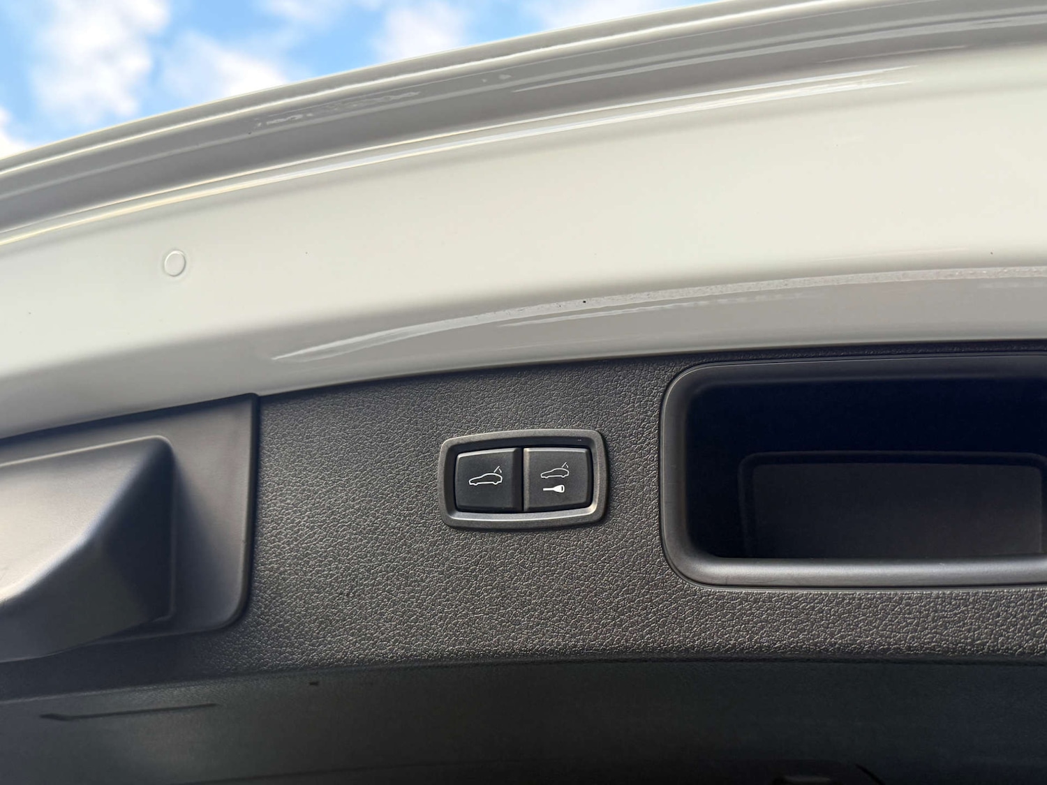 Used Porsche Macan 2018 for sale - 76961786: Photo 61