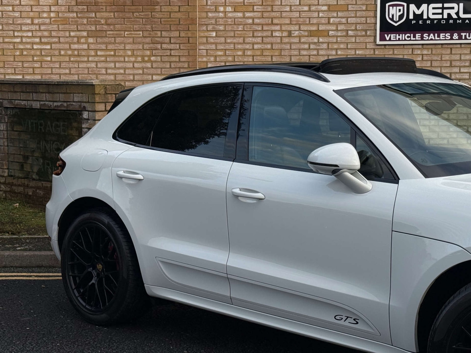 Used Porsche Macan 2018 for sale - 76961786: Photo 9