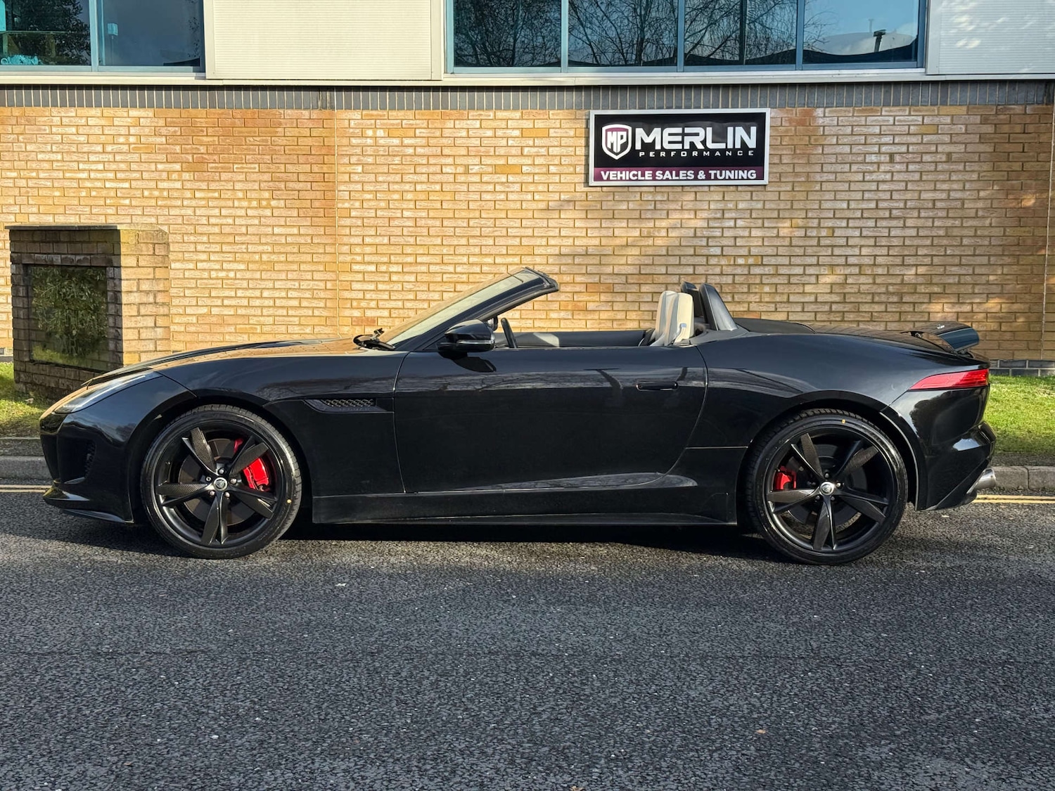 Used Jaguar F-Type 2013 for sale - 76935488: Photo 17