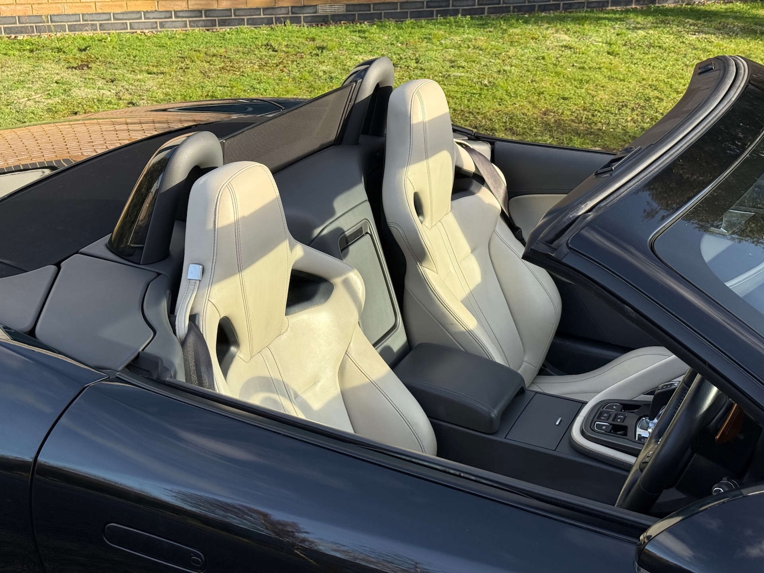 Used Jaguar F-Type 2013 for sale - 76935488: Photo 2